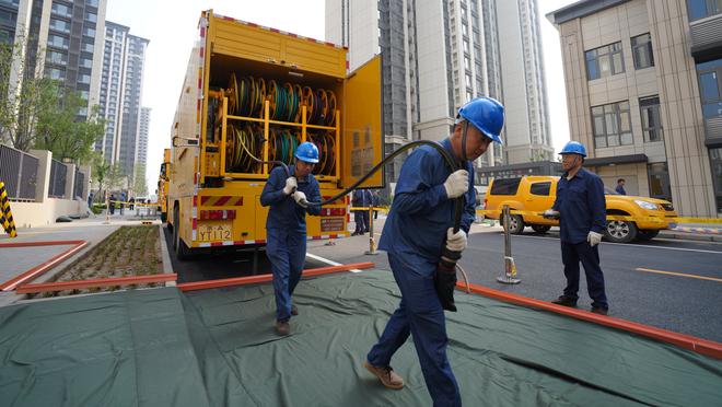 东契奇连续5场砍下30+三双 追平威少并列历史第一